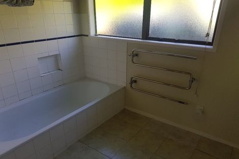 Photo of property in 59 Pemberton Avenue, Bayview, Auckland, 0629