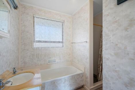 Photo of property in 22 Boundary Road, Waipahihi, Taupo, 3330