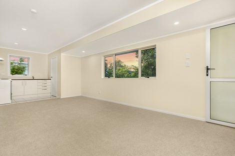 Photo of property in 13a Golf Road, New Lynn, Auckland, 0600