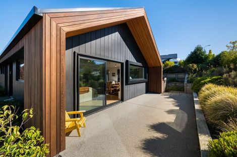 Photo of property in 11 Sarges Way, Lake Hawea, Wanaka, 9382