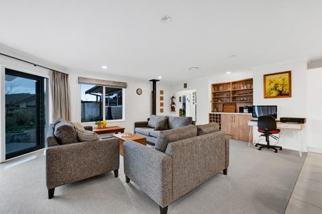 Photo of property in 2a Margaret Alice Close, Whalers Gate, New Plymouth, 4310