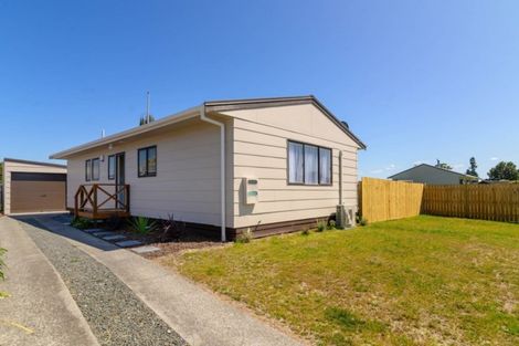 Photo of property in 3 Beech Place, Owhata, Rotorua, 3010