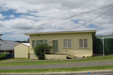 Photo of property in 89 Tiri Road, Tindalls Beach, Whangaparaoa, 0930