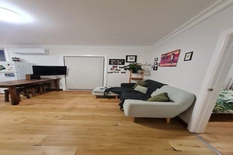 Photo of property in 33 Mortimer Terrace, Aro Valley, Wellington, 6021