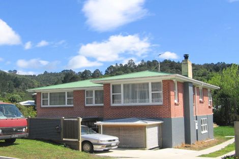 Photo of property in 22 Fyfe Road, Waihi Beach, 3611