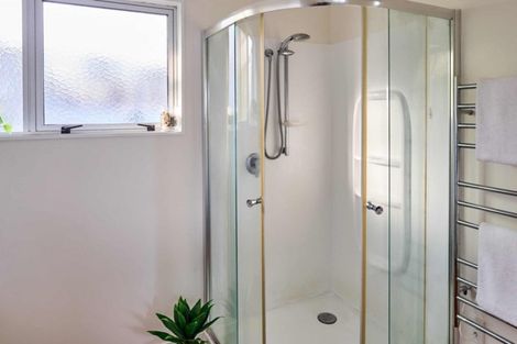 Photo of property in 18 Gordon Road, Plimmerton, Porirua, 5026