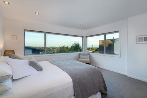 Photo of property in 131 Kowhai Road, Mairangi Bay, Auckland, 0630