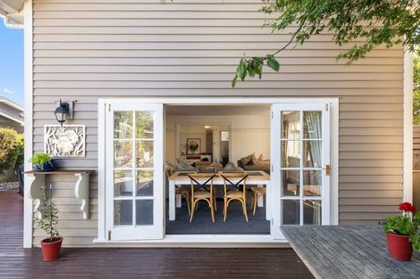 Photo of property in 40 North Parade, Richmond, Christchurch, 8013