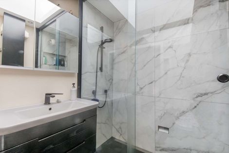 Photo of property in 146 Tuhikaramea Road, Dinsdale, Hamilton, 3204