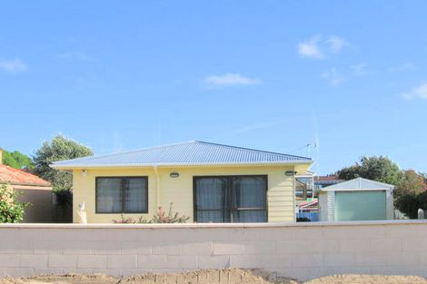 Photo of property in 78 Karewa Parade, Papamoa Beach, Papamoa, 3118