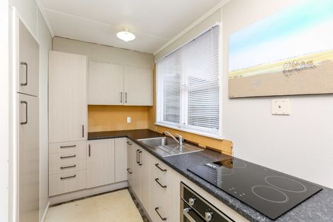 Photo of property in 25 Northgate, Strandon, New Plymouth, 4312