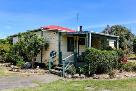 Photo of property in 185 Tasman Street, Opunake, 4616