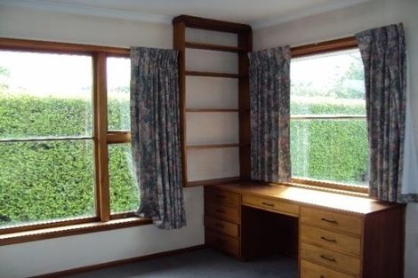 Photo of property in 32 Flower Street, Bryndwr, Christchurch, 8053