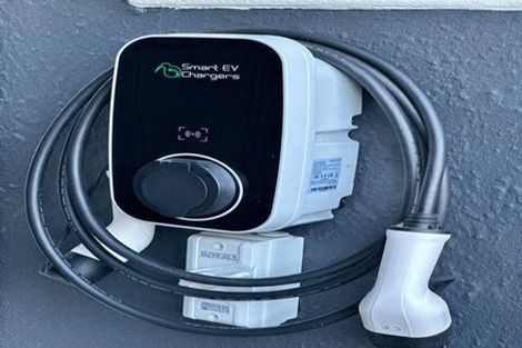 Photo of property in 1090 Great North Road, Point Chevalier, Auckland, 1022