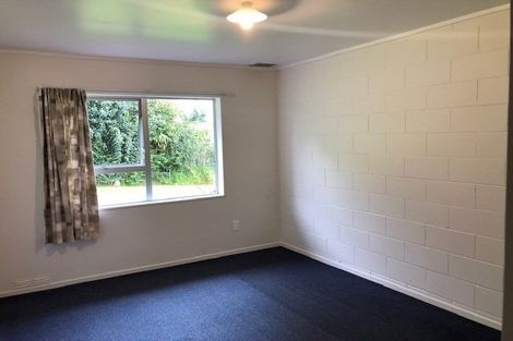 Photo of property in 2/100 Lynwood Road, New Lynn, Auckland, 0600