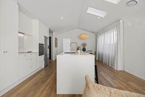 Photo of property in 11 Waterfowl Road, Jacks Point, 9371