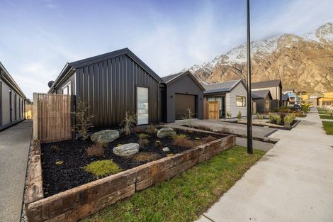 Photo of property in 11 Waterfowl Road, Jacks Point, 9371
