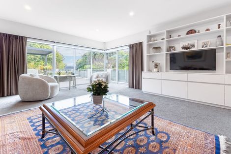Photo of property in 6a Kohutuhutu Road, Raumati Beach, Paraparaumu, 5032