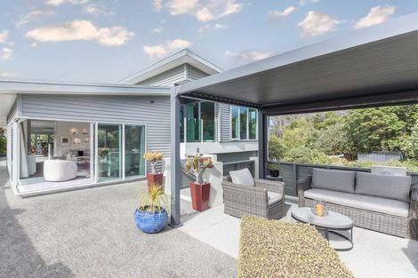 Photo of property in 6a Kohutuhutu Road, Raumati Beach, Paraparaumu, 5032