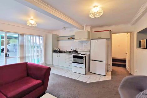 Photo of property in 1 Lewis Road, Pakuranga, Auckland, 2010