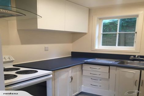 Photo of property in 12 Governor Road, Northland, Wellington, 6012