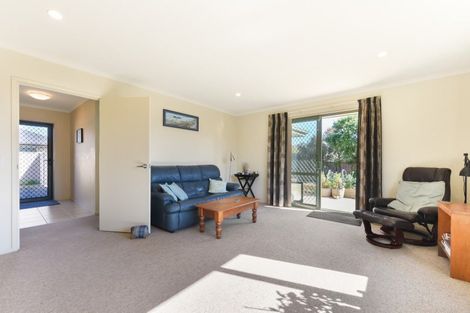 Photo of property in 21 Woodstock Place, Stoke, Nelson, 7011