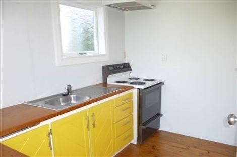 Photo of property in 22 Karaka Street, Helensville, 0800