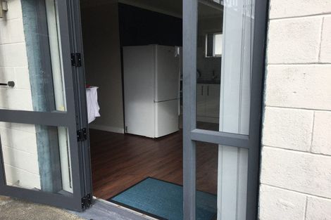 Photo of property in 6 Lewis Road, Pakuranga, Auckland, 2010