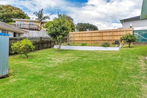 Photo of property in 19 Glendene Avenue, Glendene, Auckland, 0602
