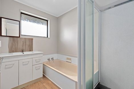 Photo of property in 402a Ngatai Road, Bellevue, Tauranga, 3110