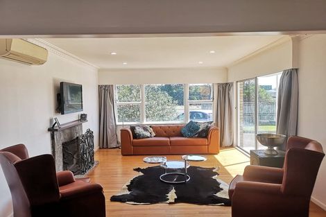 Photo of property in 596 Maunganui Road, Mount Maunganui, 3116