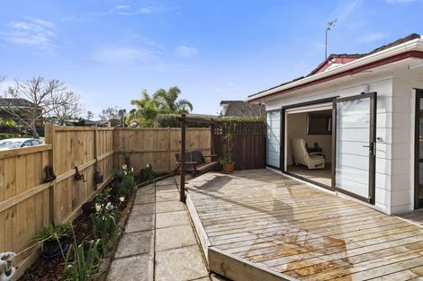 Photo of property in 83 St Annes Crescent, Wattle Downs, Auckland, 2103