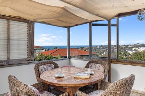 Photo of property in 1/31 Deep Creek Road, Waiake, Auckland, 0630