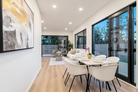 Photo of property in 26 Curtiss Circle, Hobsonville, 0618