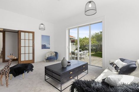 Photo of property in 124 Richardson Street, Saint Kilda, Dunedin, 9012