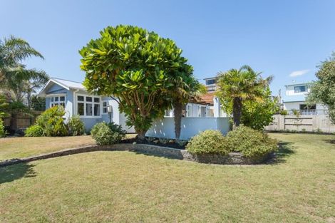 Photo of property in 5 Taylor Road, Papamoa Beach, Papamoa, 3118