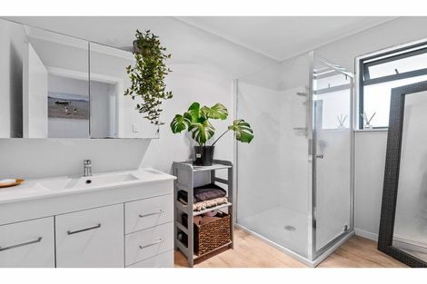 Photo of property in 8 Henry Street, Western Heights, Rotorua, 3015