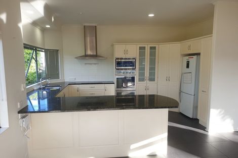 Photo of property in 92 Whangaparaoa Road, Red Beach, 0932