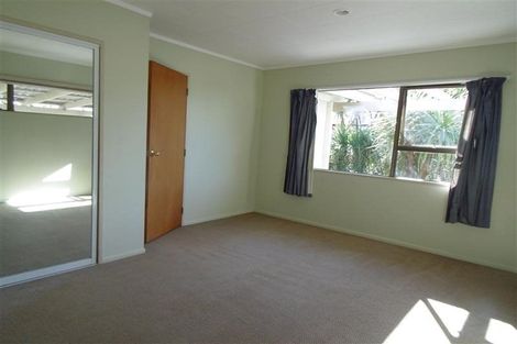 Photo of property in 1/18 Rothesay Bay Road, Rothesay Bay, Auckland, 0630
