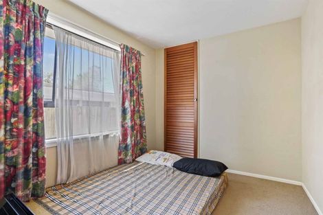 Photo of property in 74 Denise Crescent, Hornby, Christchurch, 8042