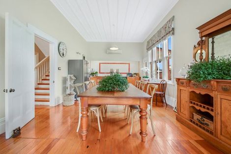 Photo of property in 14 Nelson Street, Helensville, 0800