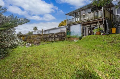 Photo of property in 71 Lauderdale Road, Birkdale, Auckland, 0626