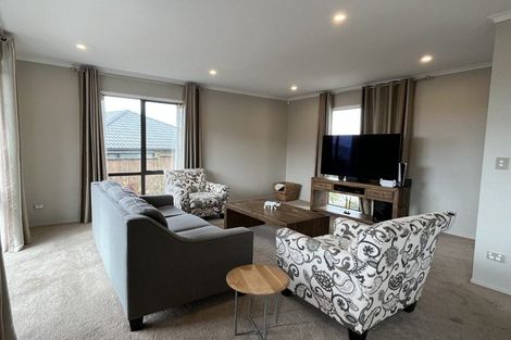 Photo of property in 2 Makaka Lane, Silverdale, 0932