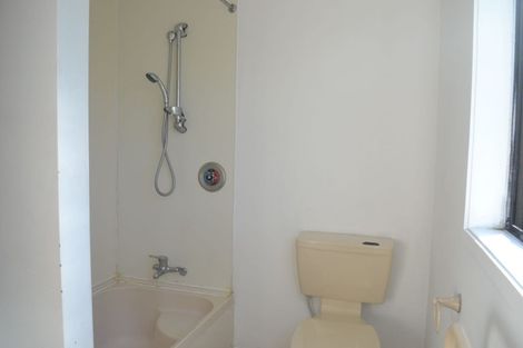 Photo of property in 1/52 Guadeloupe Crescent, Grenada Village, Wellington, 6037