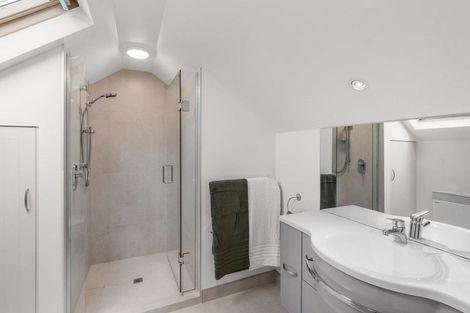 Photo of property in 154a Gladstone Road North, Mosgiel, 9024