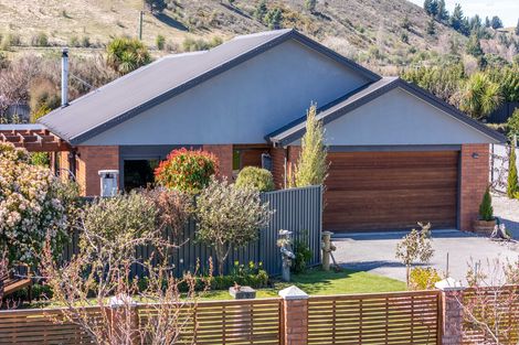 Photo of property in 23 Albert Drive, Clyde, 9330