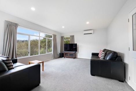 Photo of property in 20 Longmont Terrace, Churton Park, Wellington, 6037
