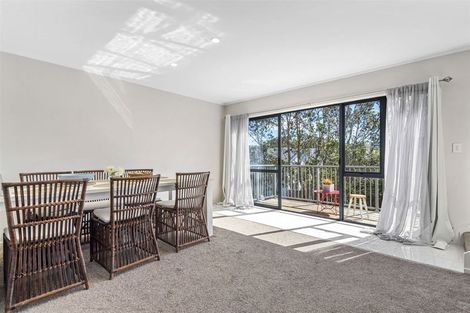 Photo of property in 1/5 John Jennings Drive, Oteha, Auckland, 0632