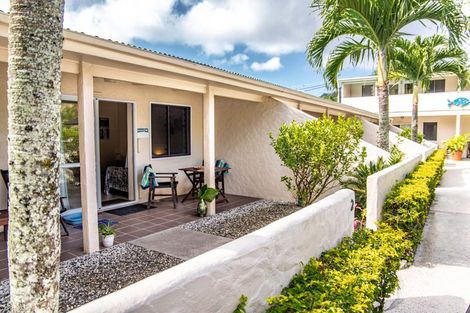 Photo of property in 233 Marine Parade, Eastbourne, Lower Hutt, 5013