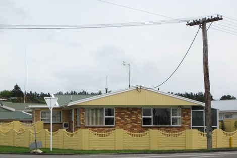 Photo of property in 13 Nelson Street, Waitara, 4320